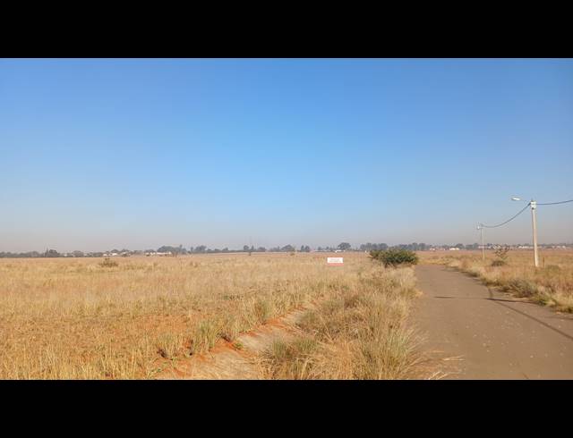 8,908M² VACANT LAND FOR SALE IN UNITAS PARK